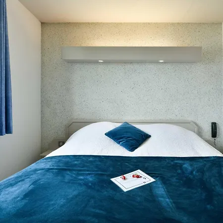 Logis & Restaurant Ludik ホテル 3*