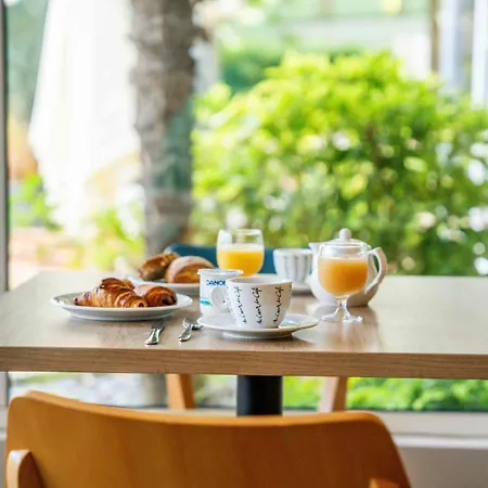 Ludik For Rêveurs Hotel