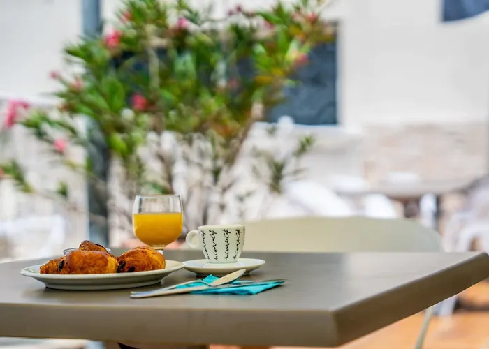 ホテル Logis & Restaurant Ludik